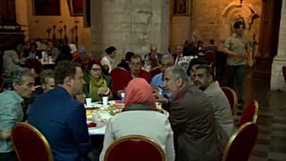 Ramadan in einer katholischen Kirche