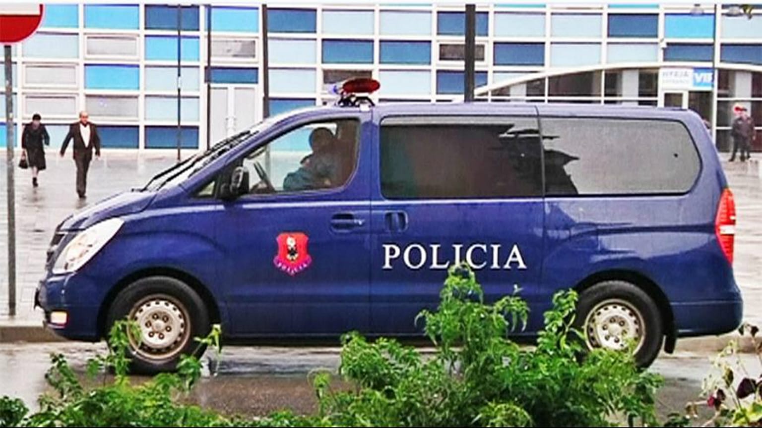 كوسوفو : سجن 8 أشخاص خططوا لمهاجمة منتخب إسرائيل لكرة القدم 