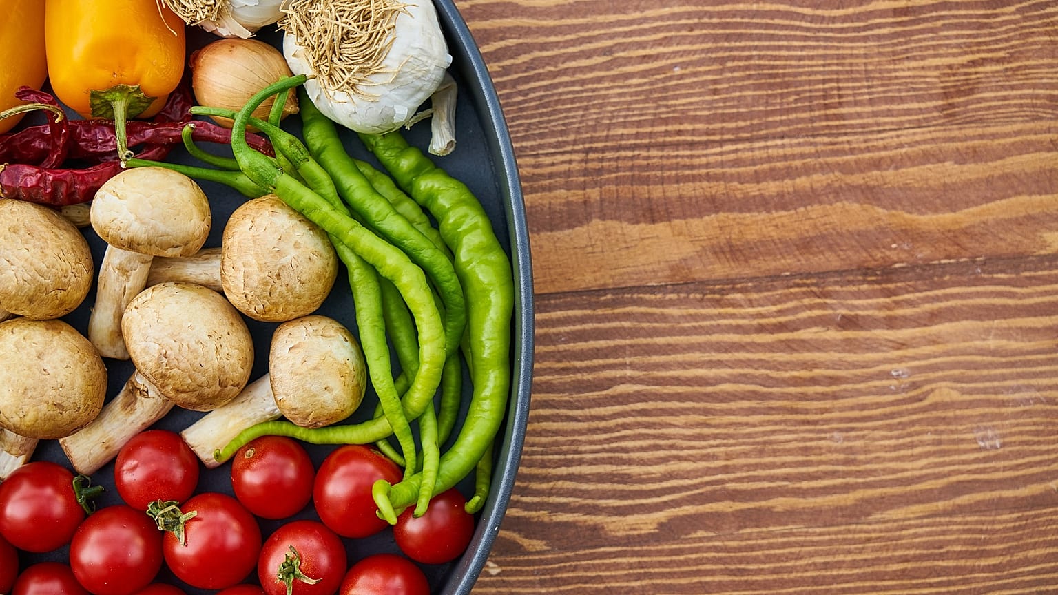 Fransa’da veganlar kasaplara saldırdı