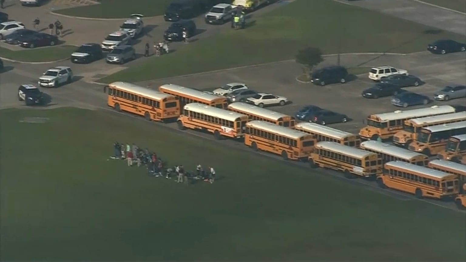 Usa: studente spara in una scuola in Texas, 10 morti