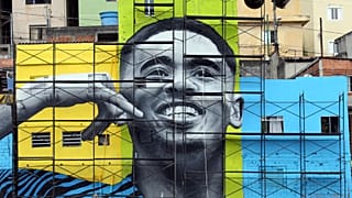 Gabriel Jesus homenageado no Jardim Peri