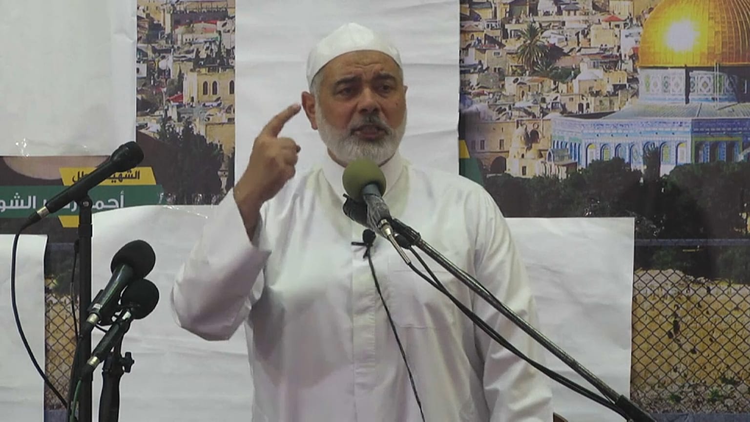 هنية يشدد على استمرار "مسيرات العودة" على حدود غزة