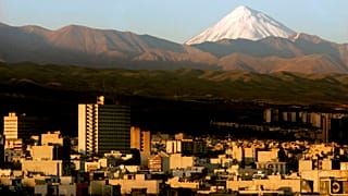 هل من اتفاق جديد مع إيران بشأن ملفها النووي؟