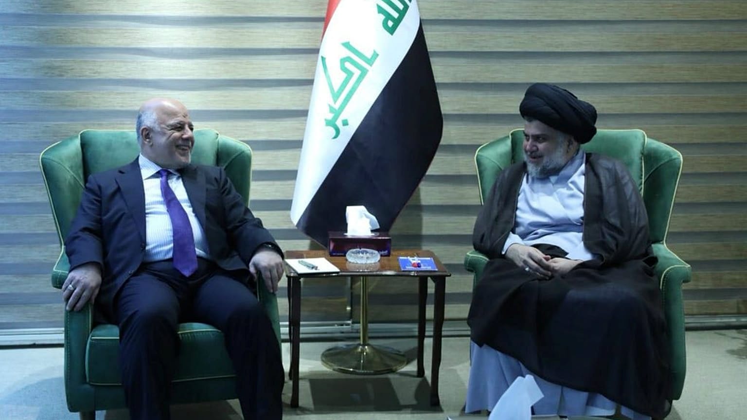  الصدر يلتقي العبادي ومؤشرات على اتفاق بشأن "الحكومة" 