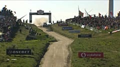 Neuville prend la tête du Championnat WRC