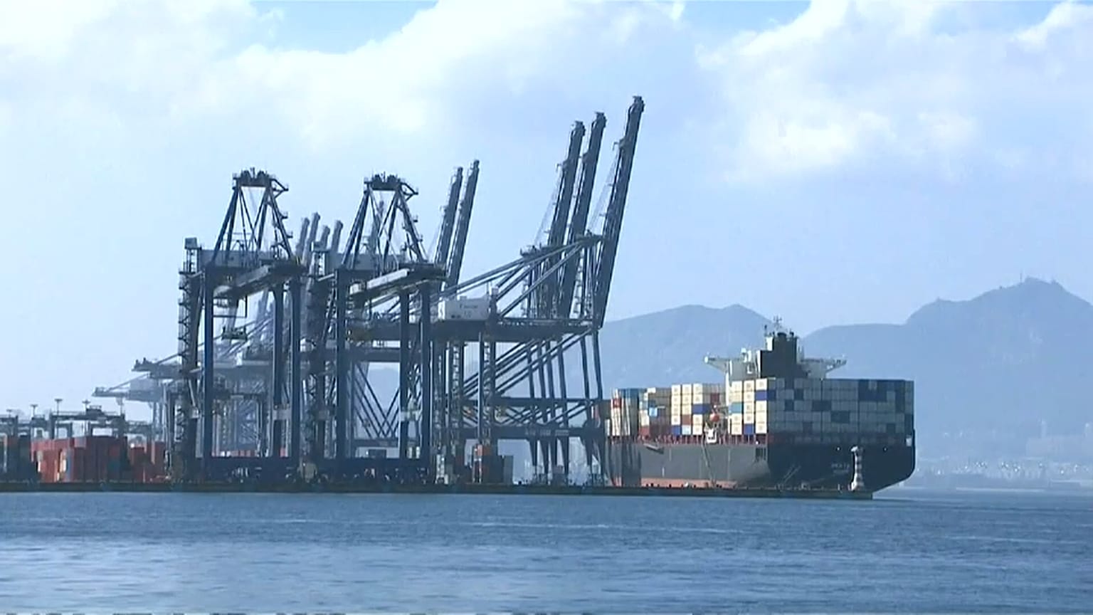 Tregua doganale armata fra USA e CINA