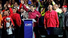 Maduro agradece a los venezolanos su victoria, entre sospechas de irregularidades