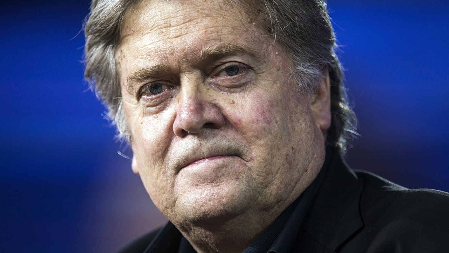 Nem engedik be a Guardiant Steve Bannon budapesti előadására