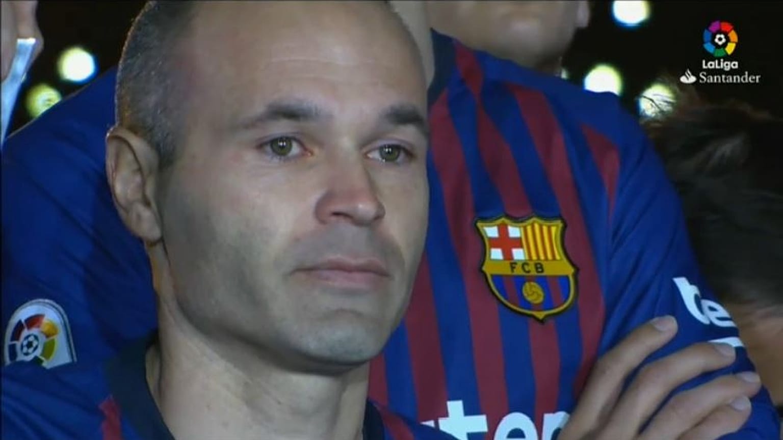 Camp Nou da brividi per l'addio di Iniesta