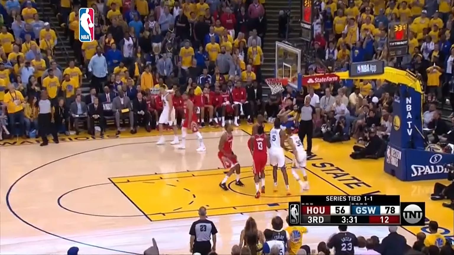Los Warriors aplastan a los Rockets
