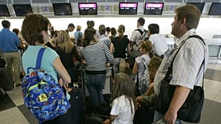 German police fine parents for pulling kids out of school for holiday