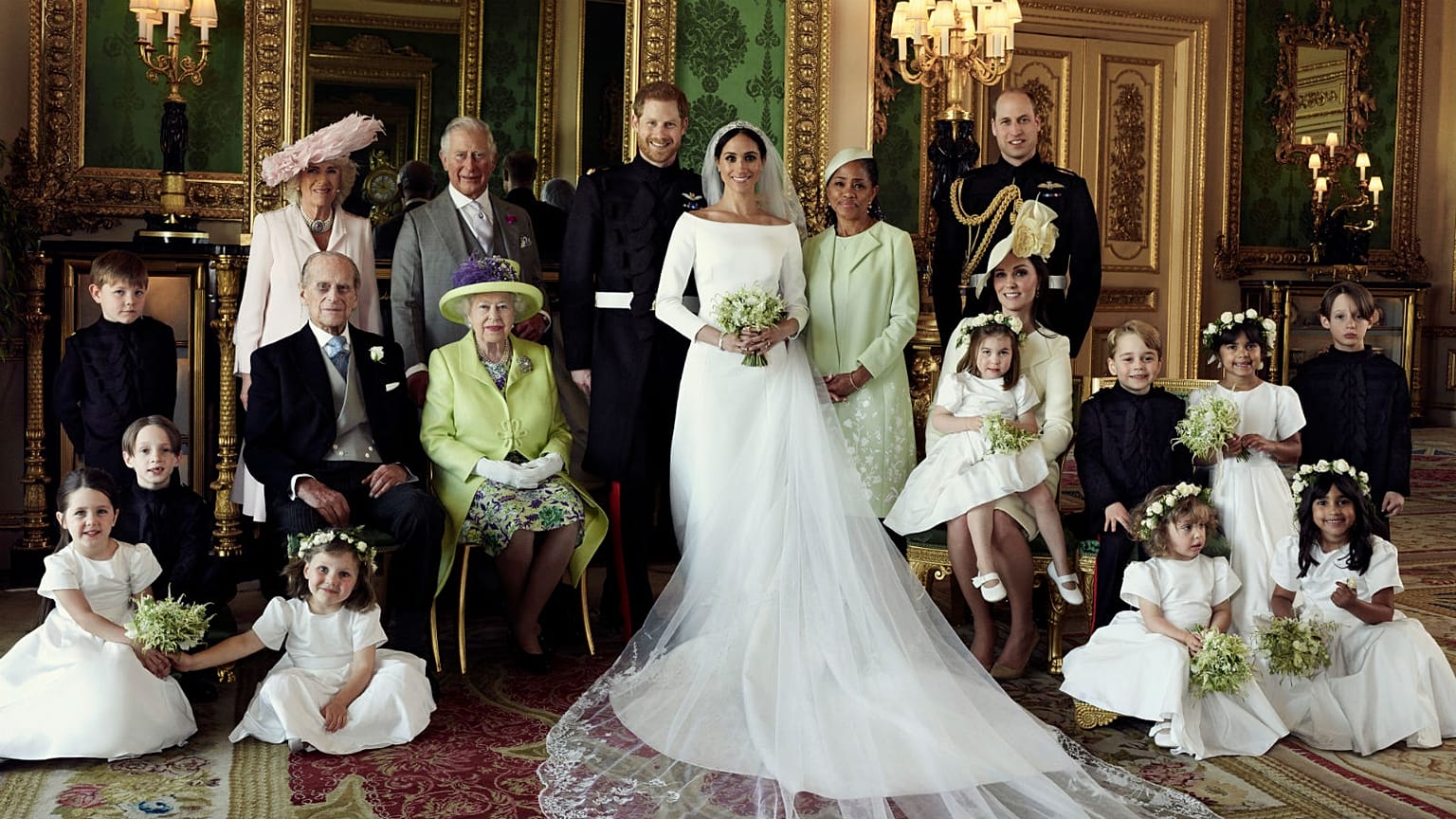 The official photos of Harry and Meghan's royal wedding have just dropped in