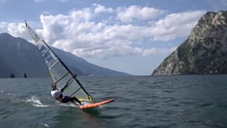 "Adaptive Windsurf", la disabilità sfida le onde