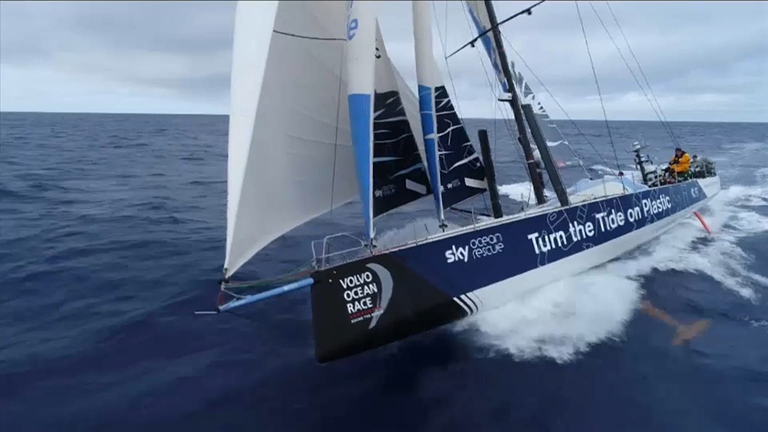 Volvo Ocean Race: Tripulações competem e sensibilizam para a poluição nos oceanos