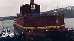 Bevetésre kész a nukleáris Titanic