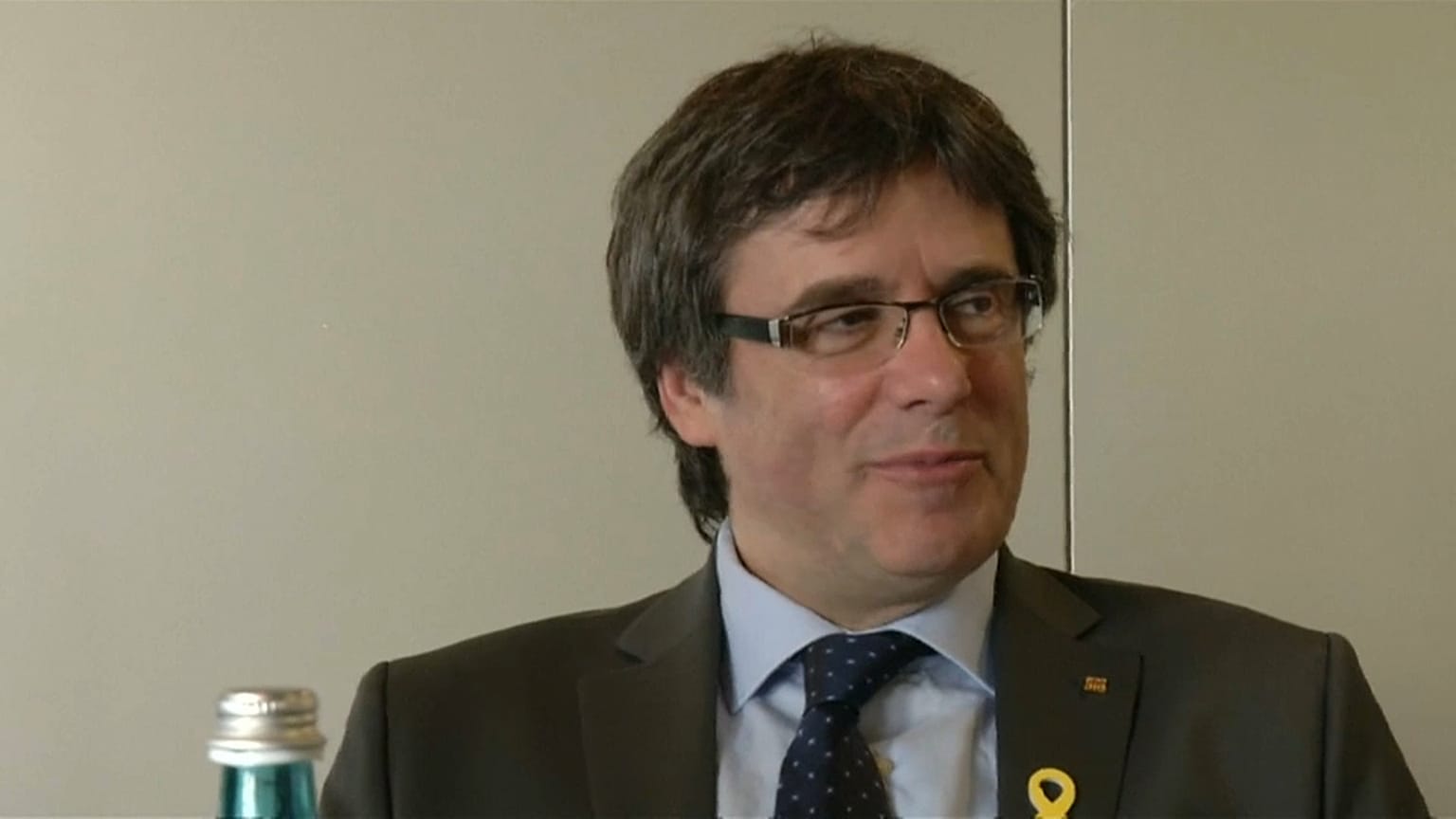 Procuradoria alemã pede extradição de Puigdemont