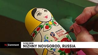 Russie : les célèbres matriochkas n'échappent pas à la fièvre du ballon rond