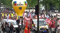 Французские госслужащие против