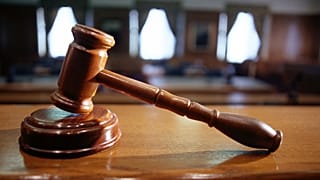 Beperelték a gyereküket, mert nem volt hajlandó elköltözni otthonról 