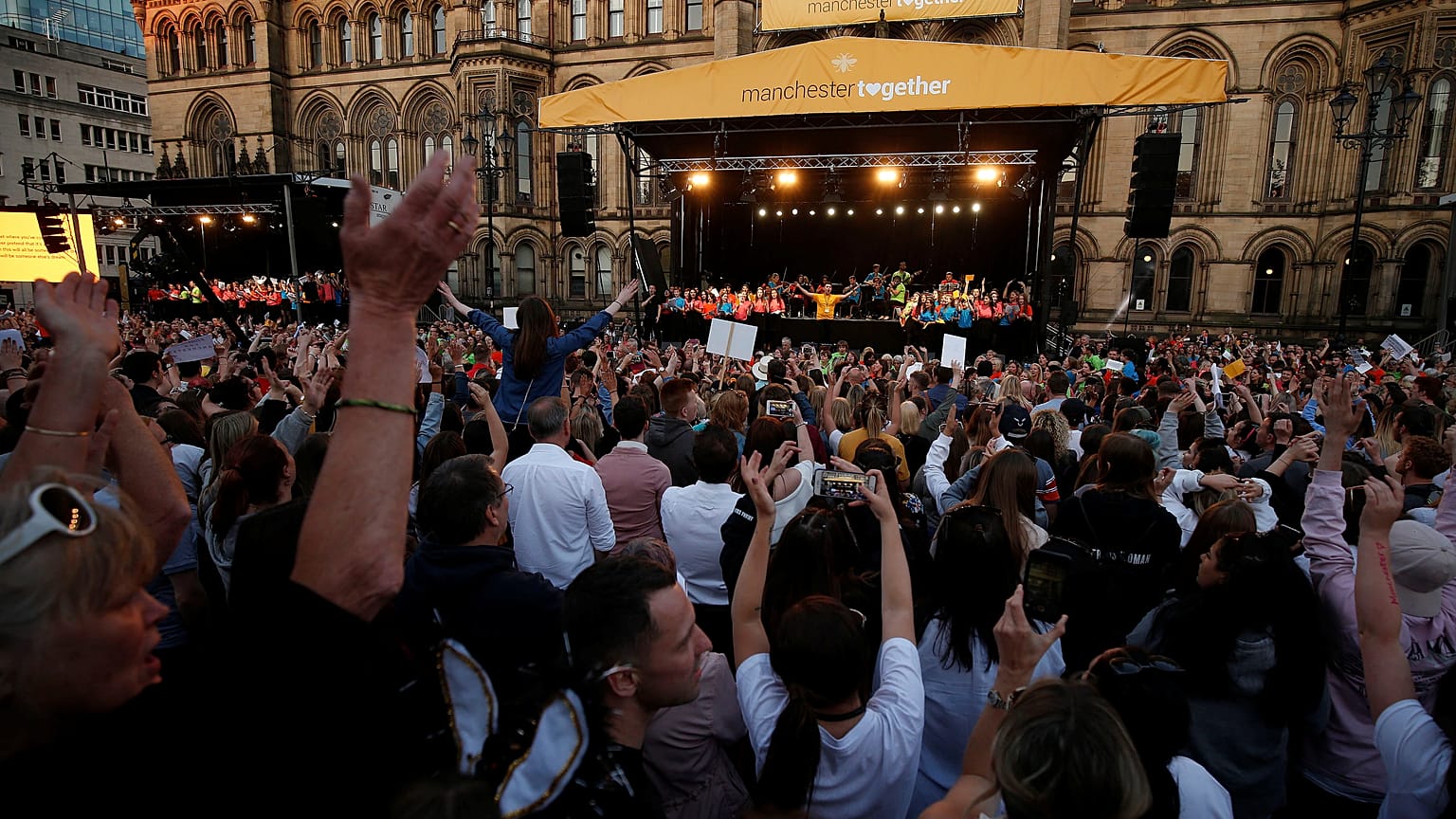 Un hommage en chanson aux victimes de Manchester