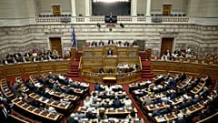 Κόντρα στη Βουλή για την οικονομία