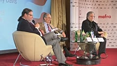 Bannon debate sobre el futuro de Europa en Hungría