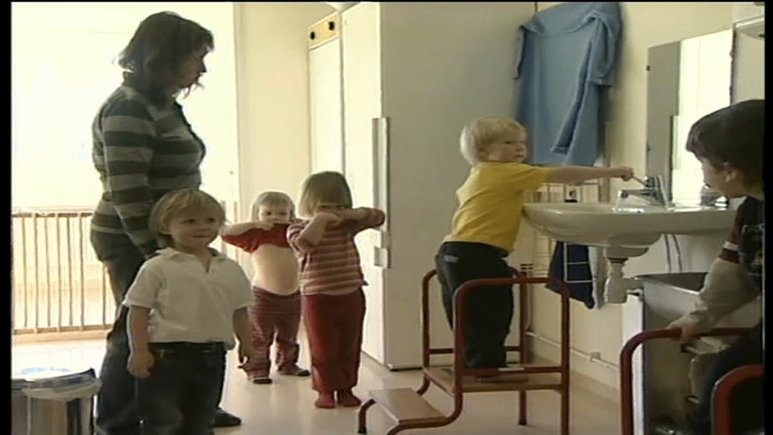 Contacto com germes pode ajudar a prevenir cancro infantil