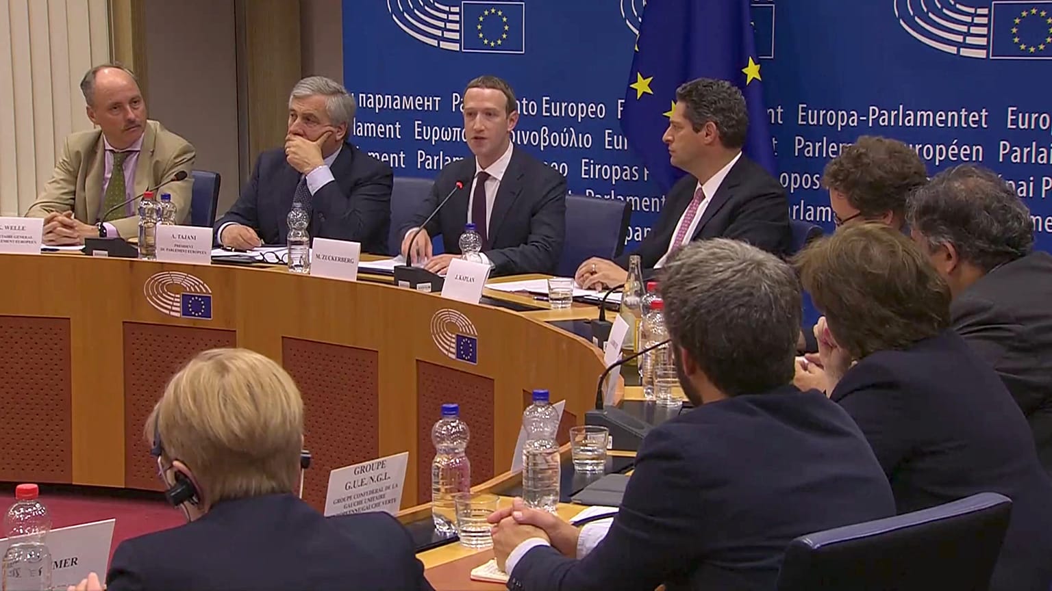 Mark Zuckerberg répond aux questions du Parlement européen