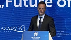 Szijjártó: az EP-választásokig el kell halasztani a nagy döntéseket