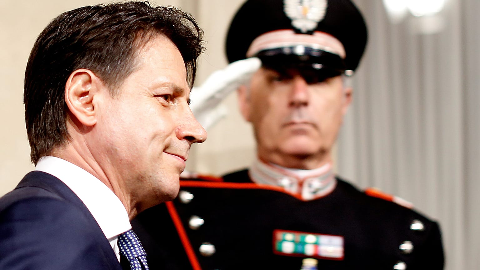 Conte encarregue de formar governo que inquieta UE