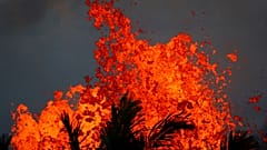 La lava del volcán Kilauea se dirige hacia una planta geotérmica