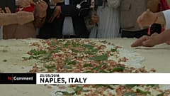 Le record de la plus longue pizza frite du monde battu à Naples