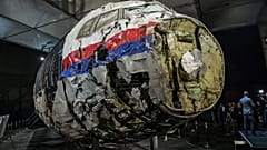 Reconstituição do avião comercial MH17 abatido no leste da Ucrânia