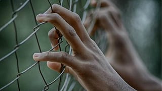 السجناء المسلمون في آلاسكا...الجوع أو لحم الخنزير خلال رمضان