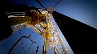 Az OPEC és Oroszország az olajtermelés bővítéséről egyeztet