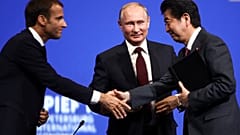 Liderler St. Petersburg Ekonomi Forumu'nda buluştu 