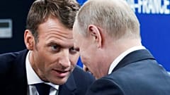 Emmanuel Macron und Wladimir Putin in St. Petersburg