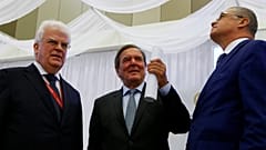  Vladimir Chizhov,  Gerhard Schroeder, Alexander Medvedev a San Pietroburgo