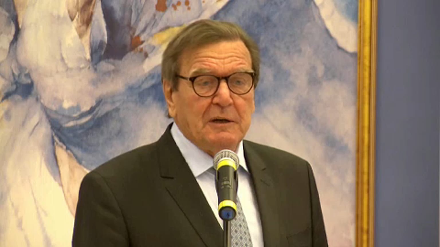 Schröder: semmi értelme ellenezni az Északi Áramlatot