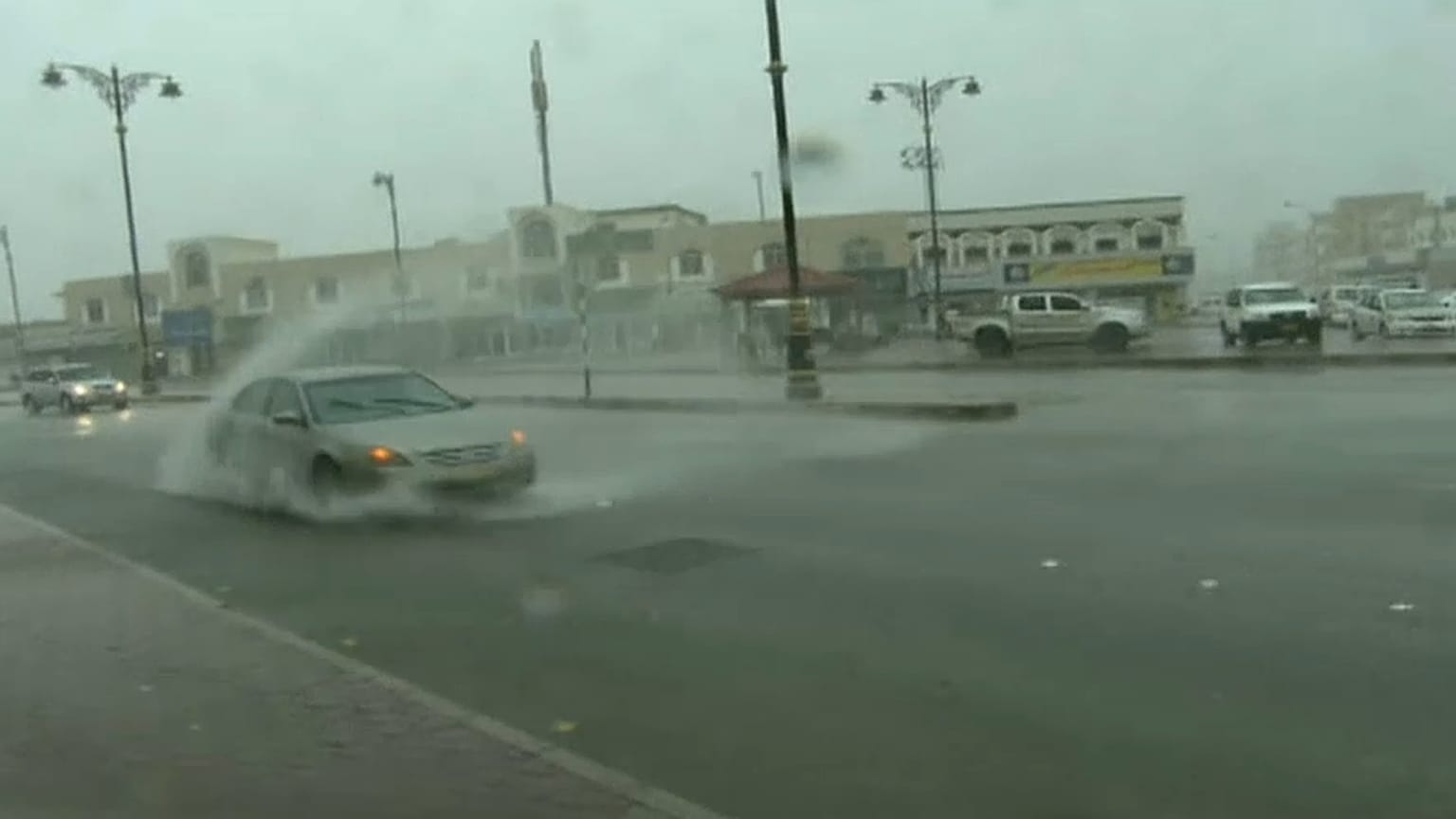 Ciclone Mekunu passa a tempestade tropical