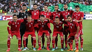 آیا تبلیغات مشروبات الکلی بازی ایران و یونان را لغو کرد؟