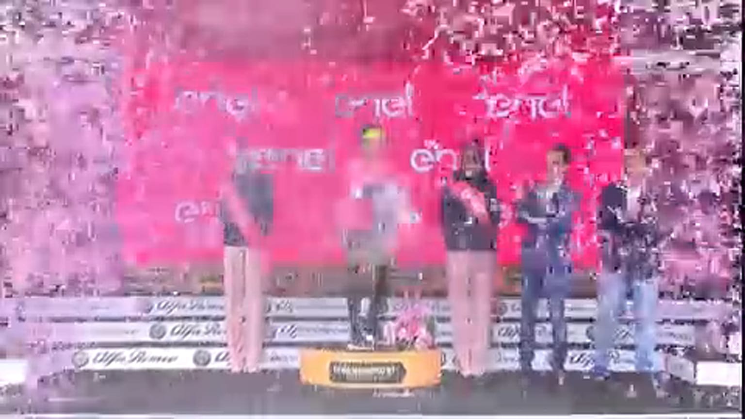 Giro: Froome közel a győzelemhez
