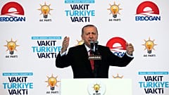 Erdogan ruft Türken auf, Euro und Dollar in Lira umzutauschen