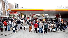 Greve dos camionistas no Brasil continua apesar das ameaças do governo