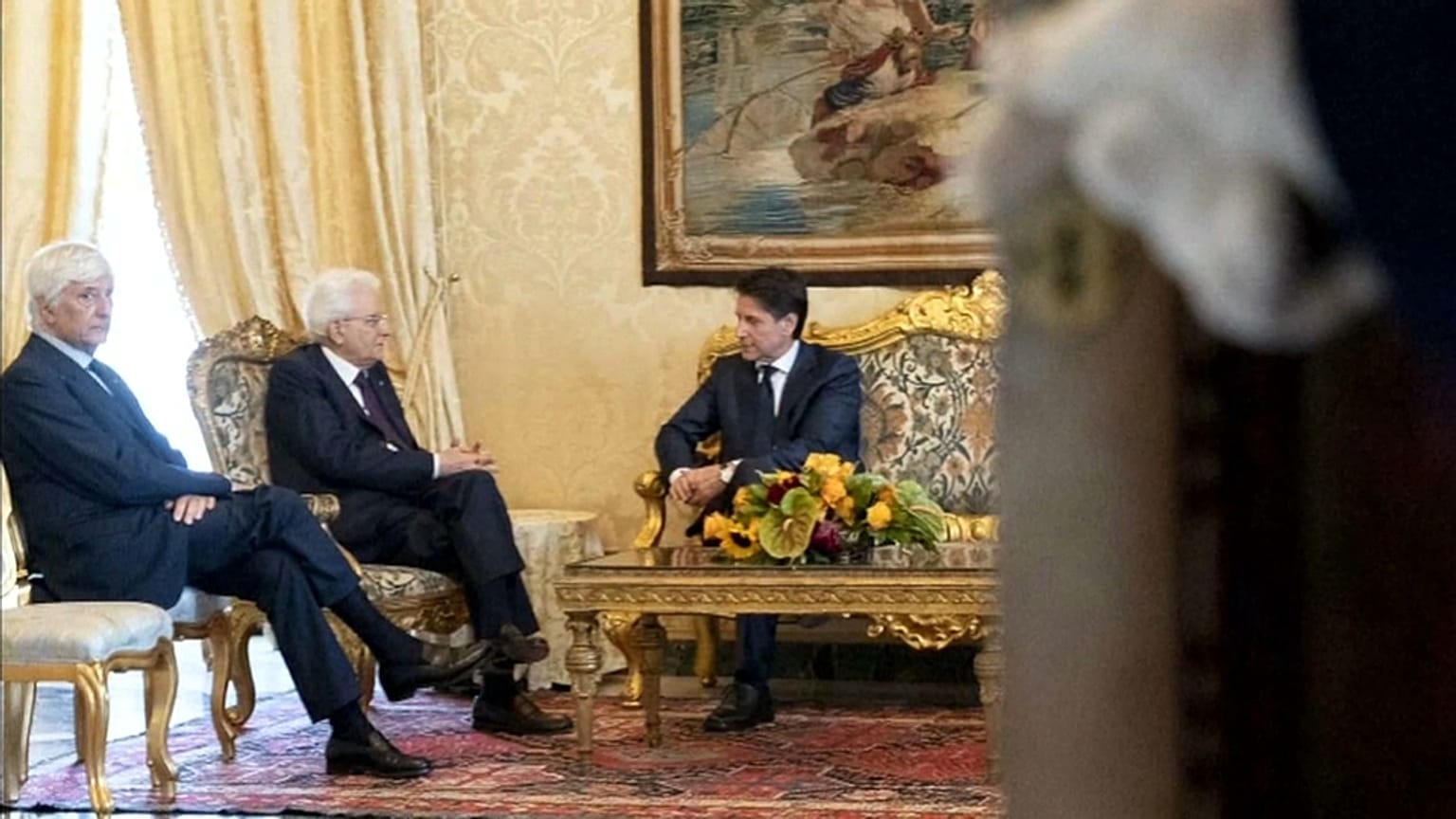 El jurista Giusepe Conte renuncia a formar Gobierno en Italia