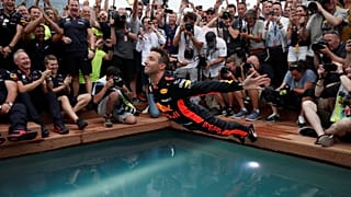 Daniel Ricciardo celebra vitória no GP do Mónaco em Fórmula 1