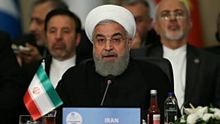 روحانی برای جلوگیری از وقفه در پروژه‌های مشترک  به چین سفر می‌کند