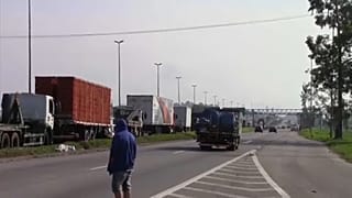 Brazília: letörték a tüntetők a gázolaj árát