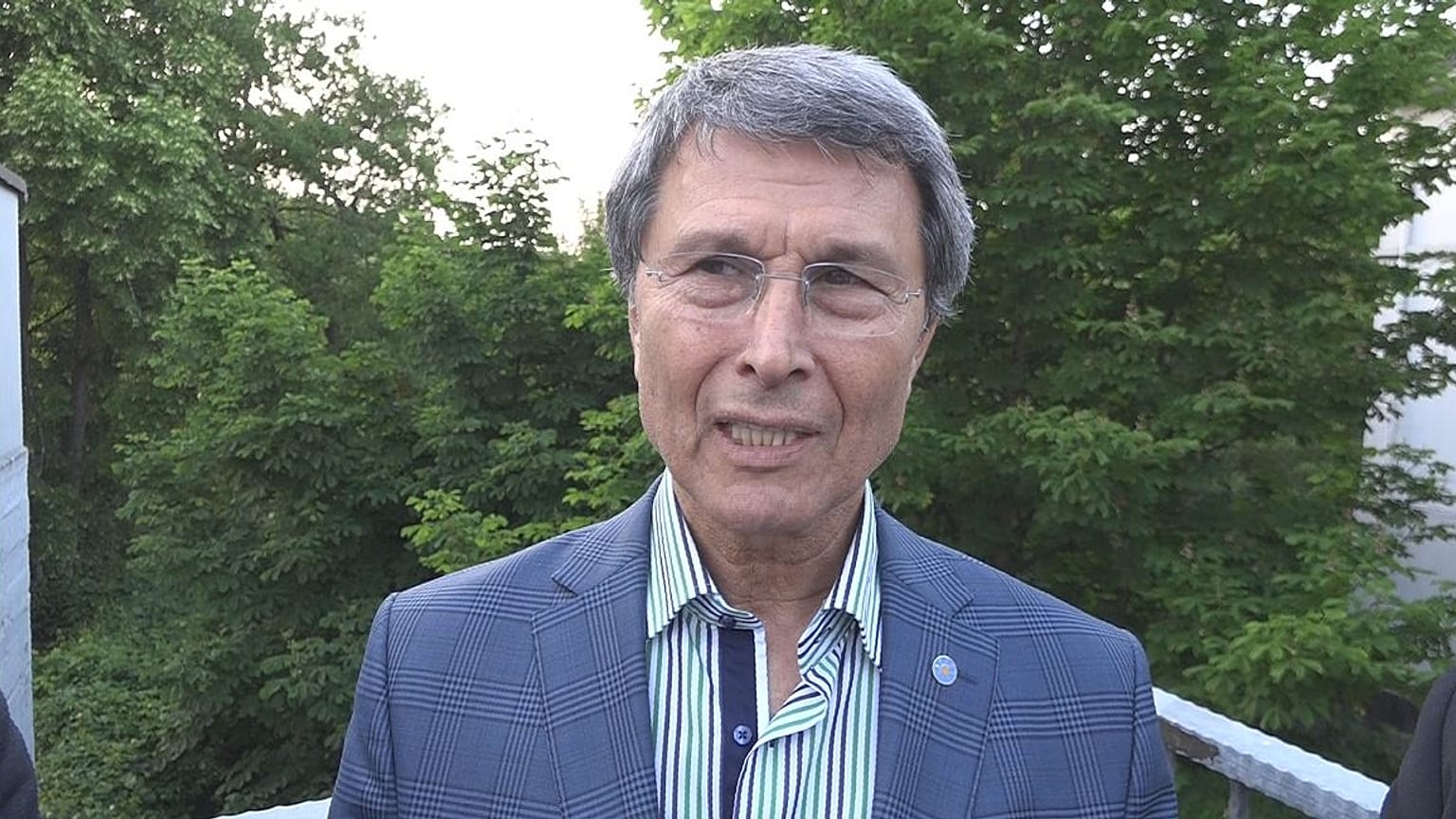 Almanya'da 25 yıl önce yakılarak öldürülen Türkler anıldı