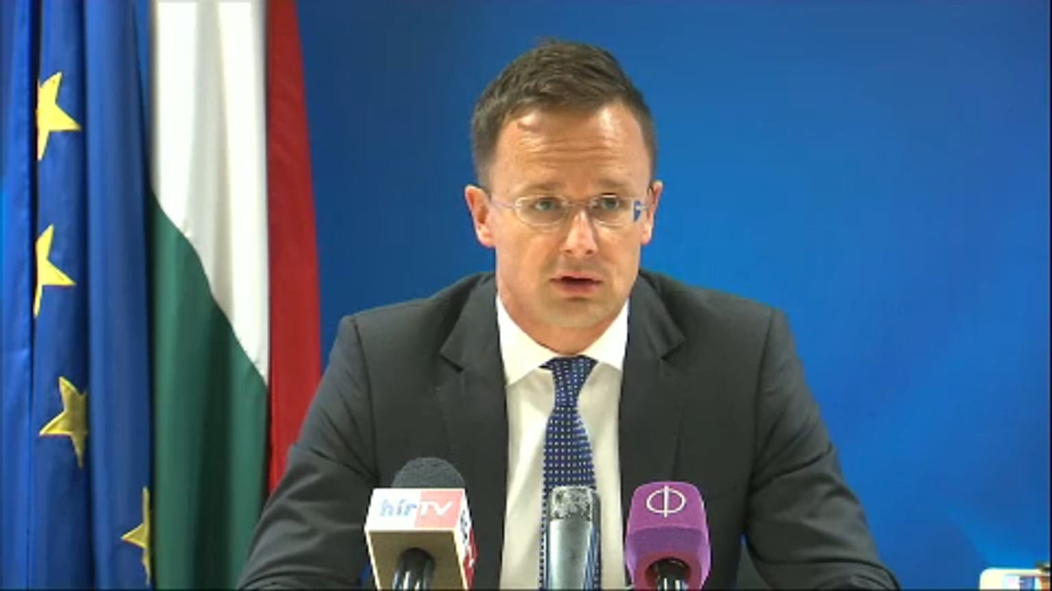 Szijjártó: riasztó a bolgár menekültügyi javaslat